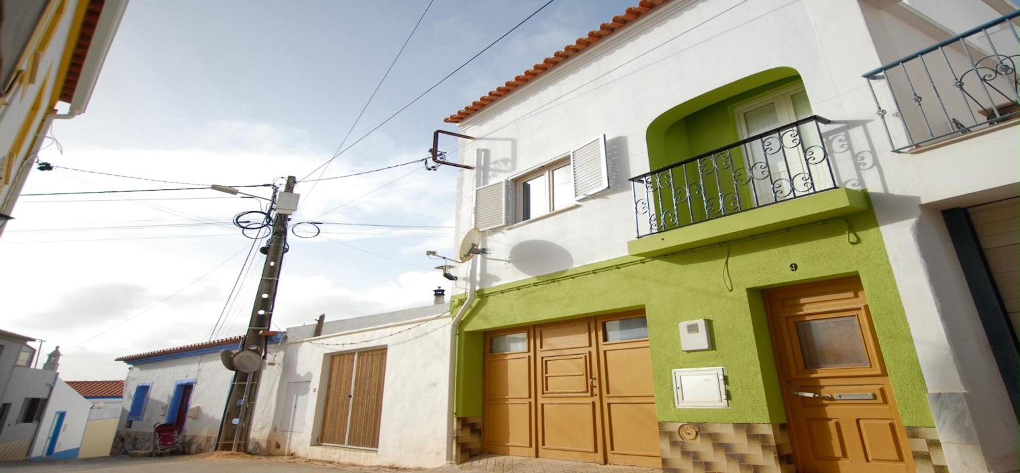 Little Hikers Hostel Raposeira  Ngoại thất bức ảnh